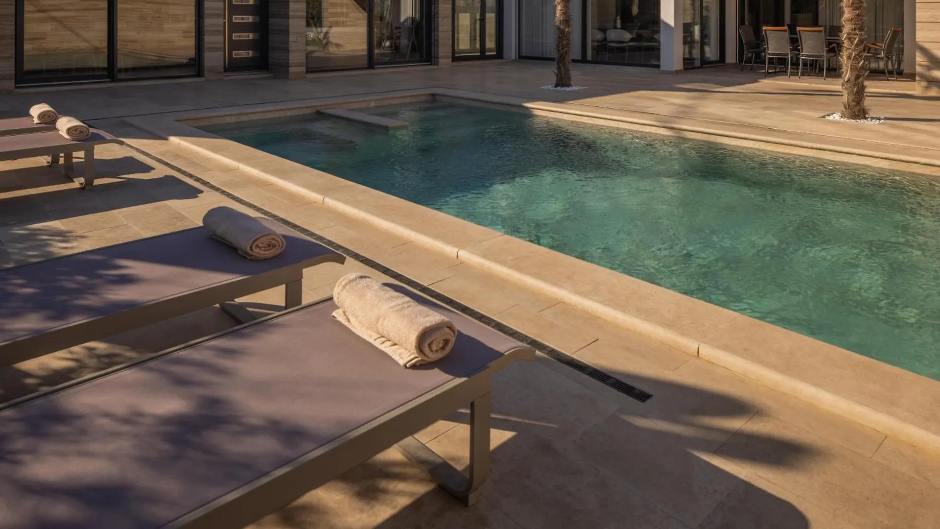 Salt And Stone Villa Nin Holiday home